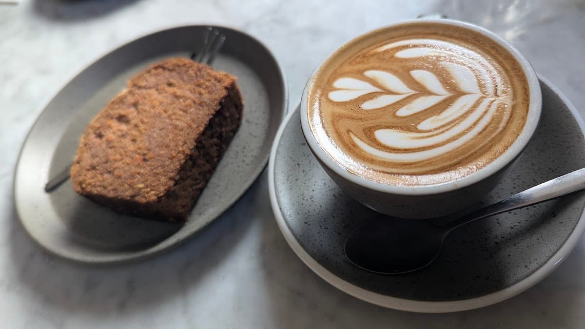 Five Ways Coffee Roasters (Boerhaaveplein) — character detail